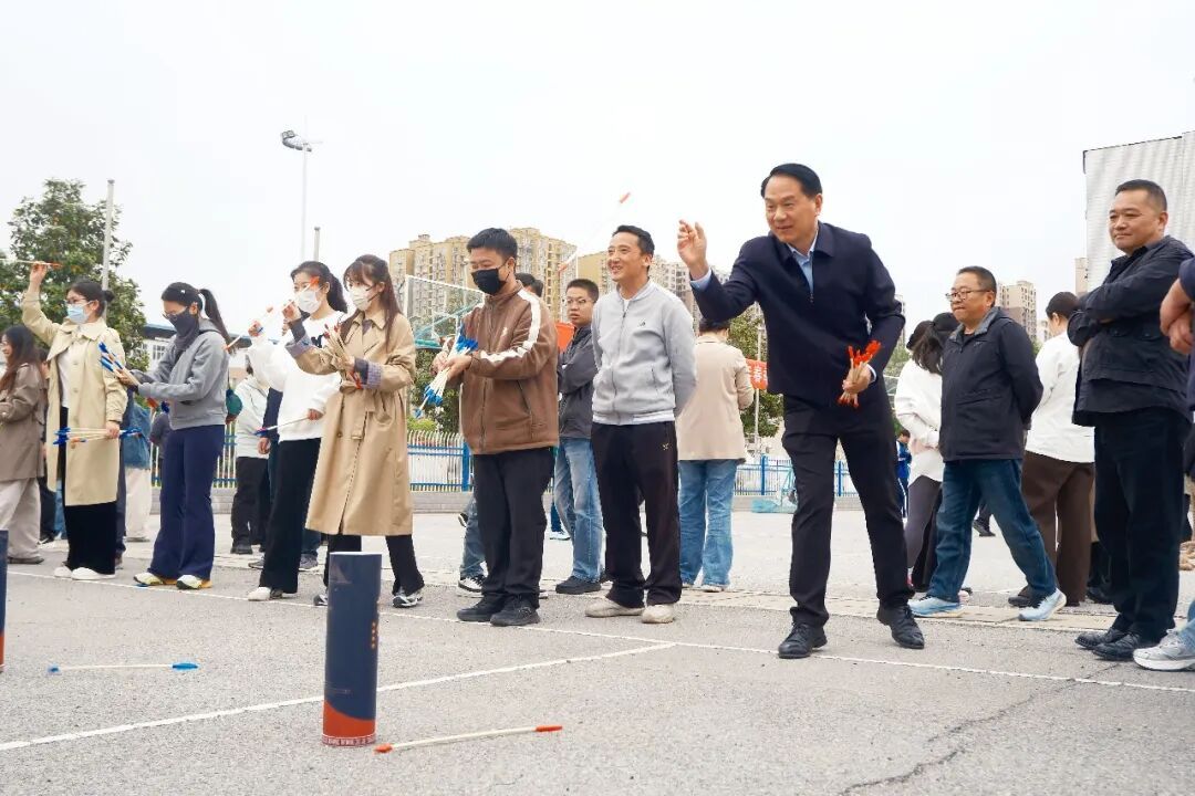 超燃！高光时刻直击-2026年春季田径运动会暨教职工趣味运动会