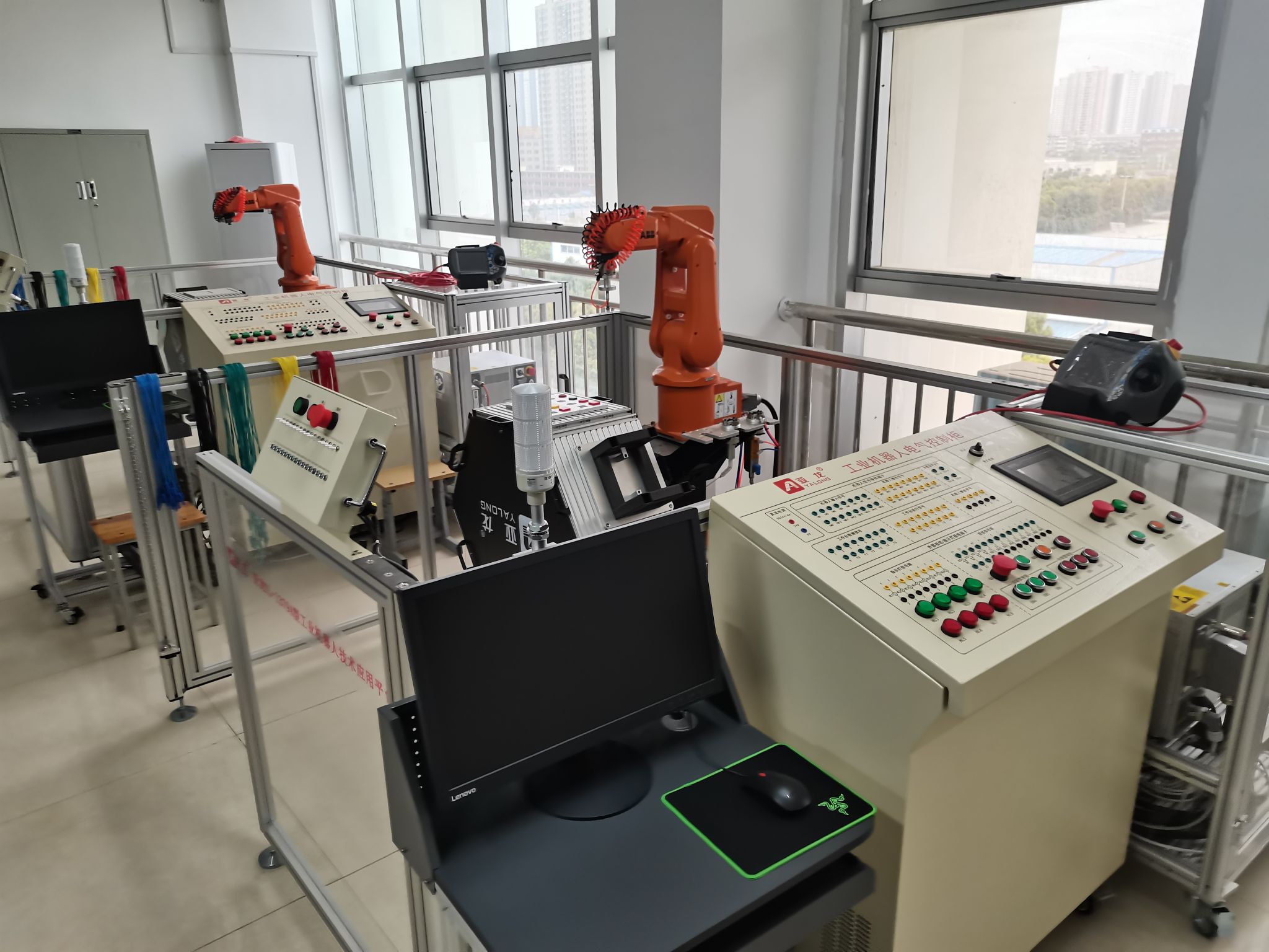 机电工程系产品数字化设计实训室全景VR