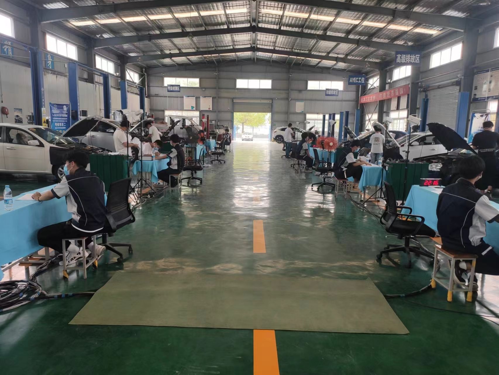 汽车工程系汽车实训车间东区全景VR