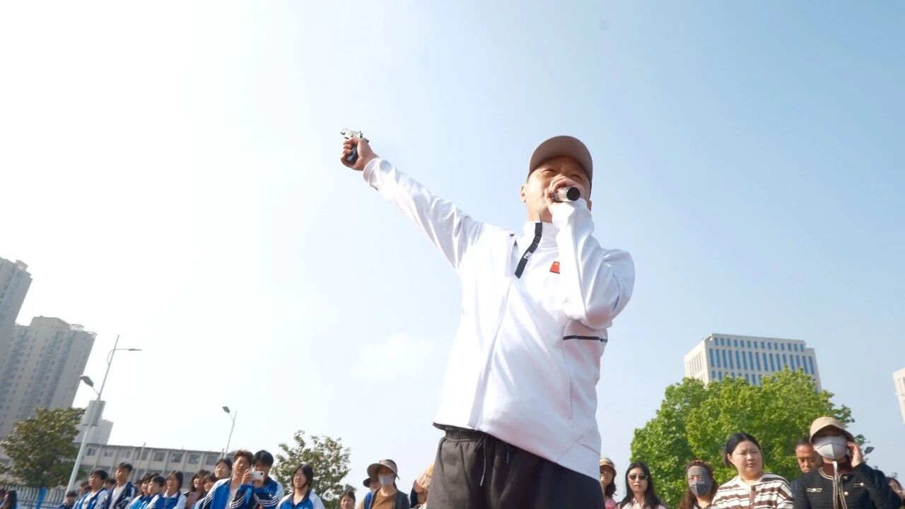 超燃！高光时刻直击-2026年春季田径运动会暨教职工趣味运动会