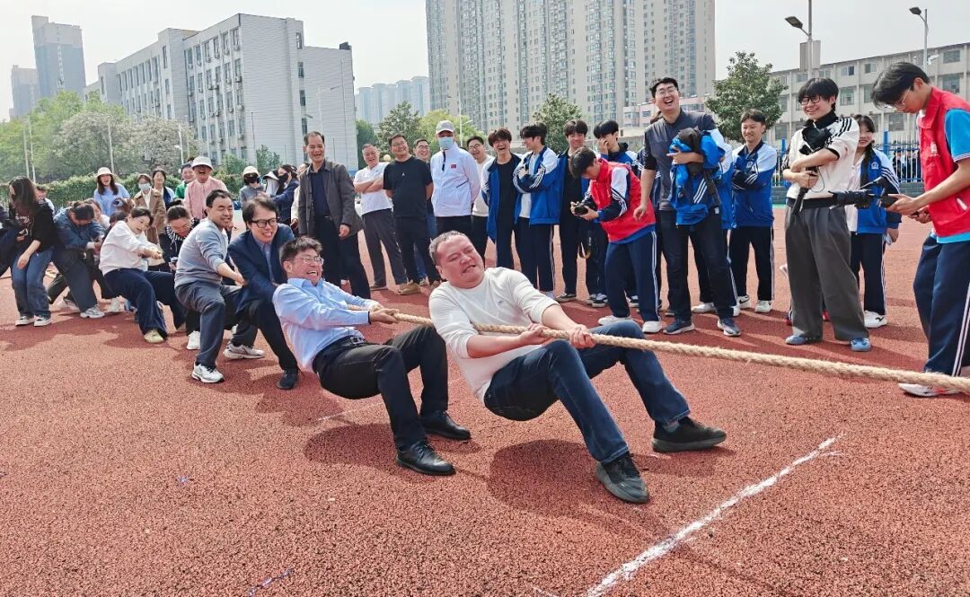超燃！高光时刻直击-2026年春季田径运动会暨教职工趣味运动会