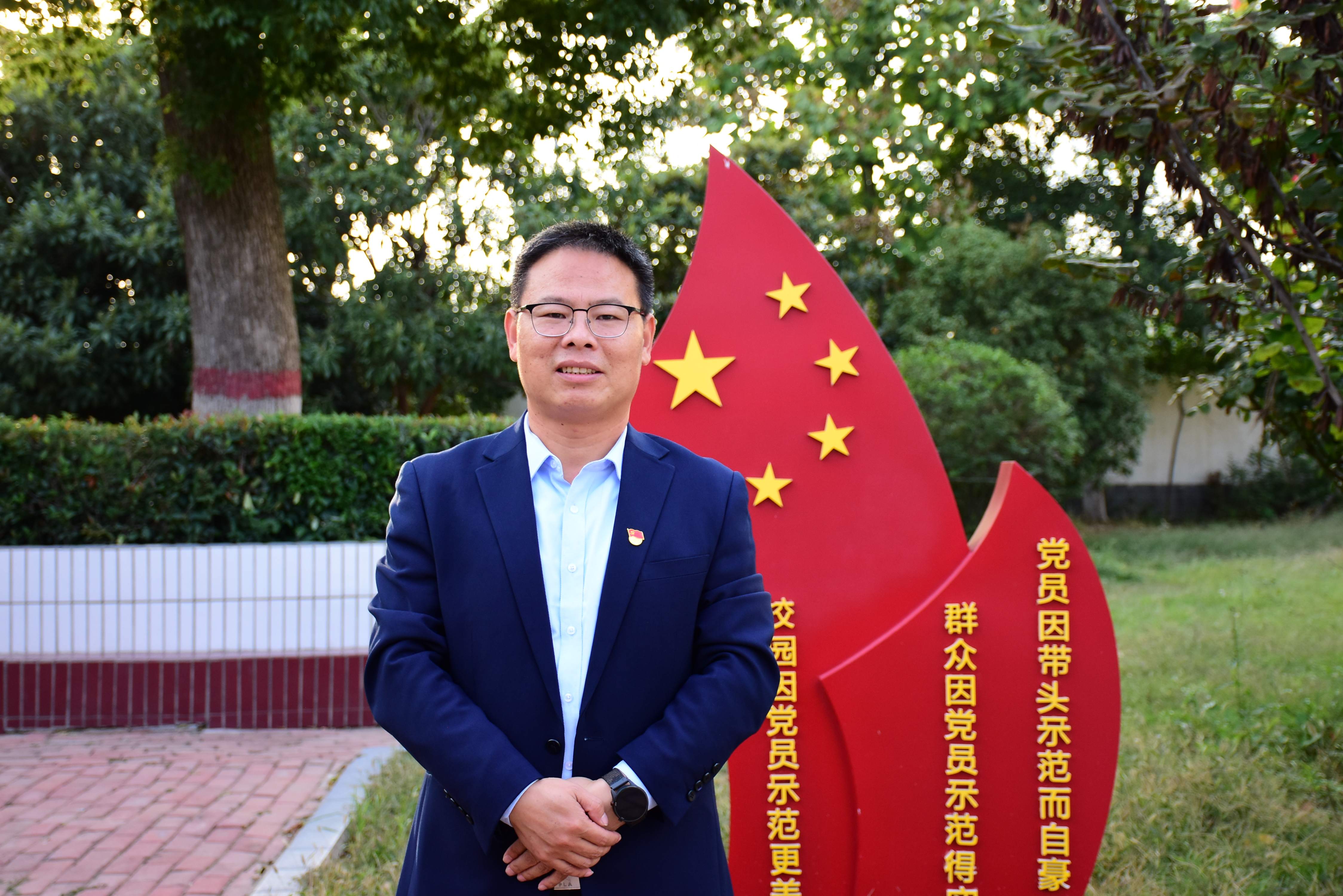 学生管理支部书记魏德才.jpg 学生管理支部书记魏德才.jpg