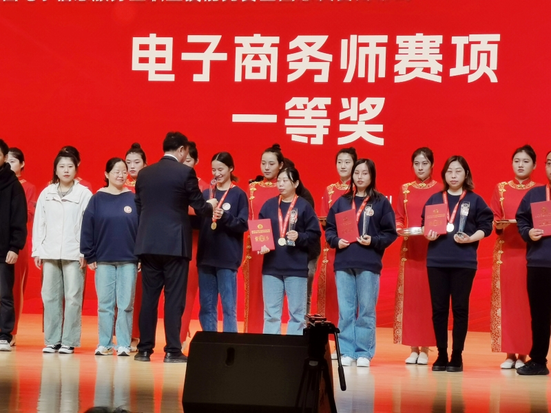 微信图片_20231027155617.jpg 微信图片_20231027155617.jpg